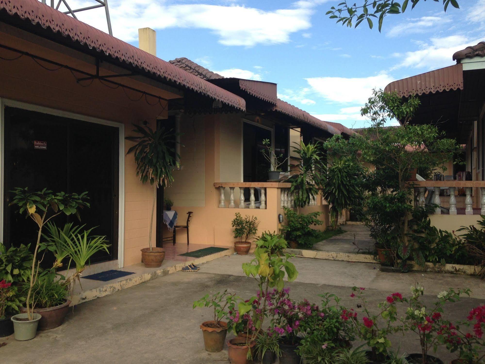 Naiyang Cottage Nai Yang Beach Exteriör bild