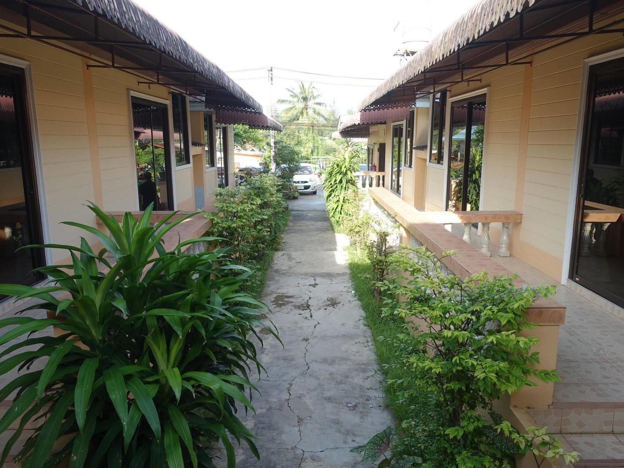 Naiyang Cottage Nai Yang Beach Exteriör bild